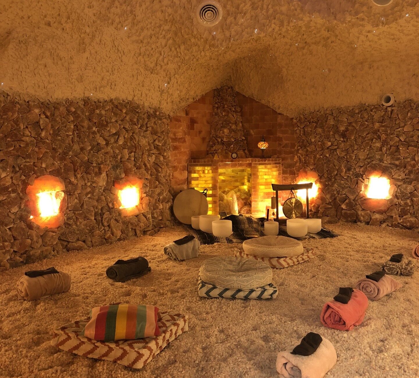 Yin Yoga with Reiki and Sound Healing